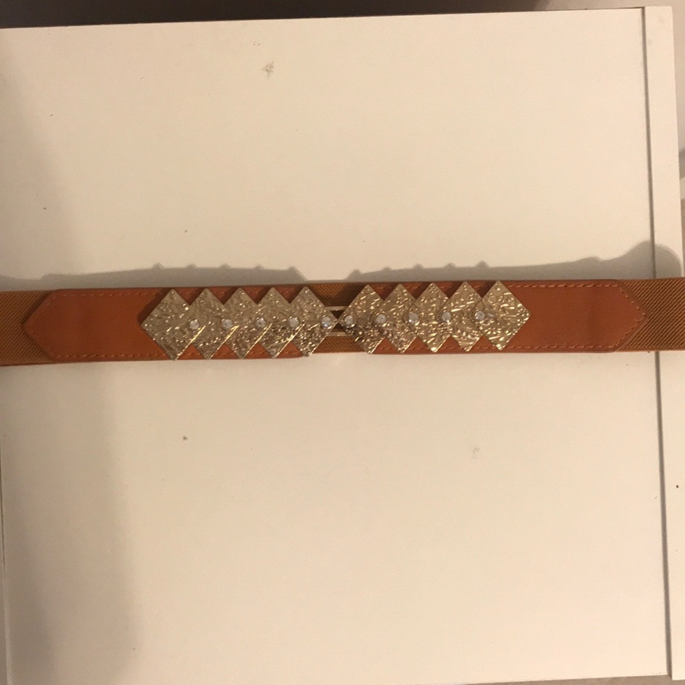 Front clipping belt